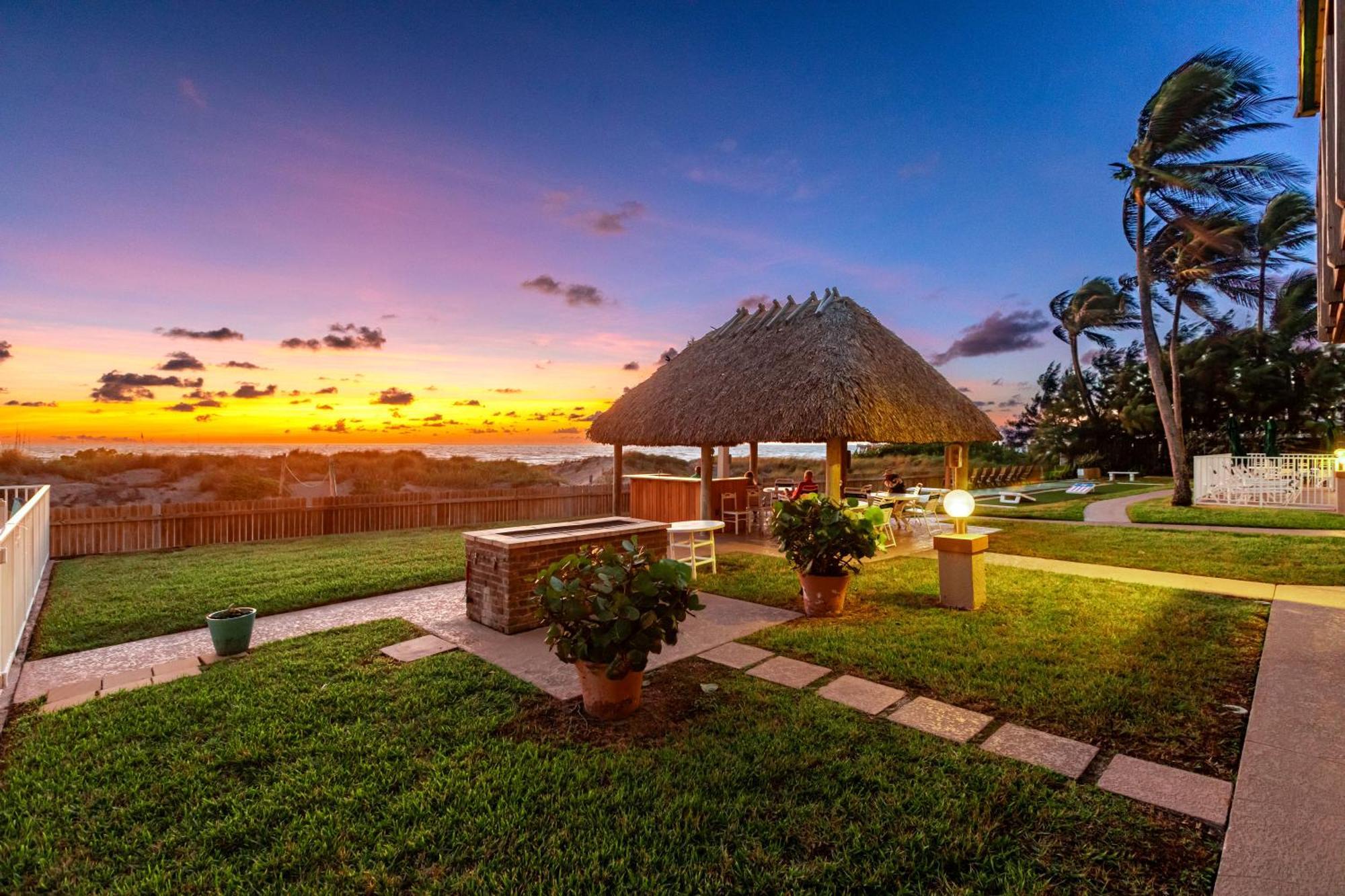 Emerald Seas Deerfield Club Apartment *