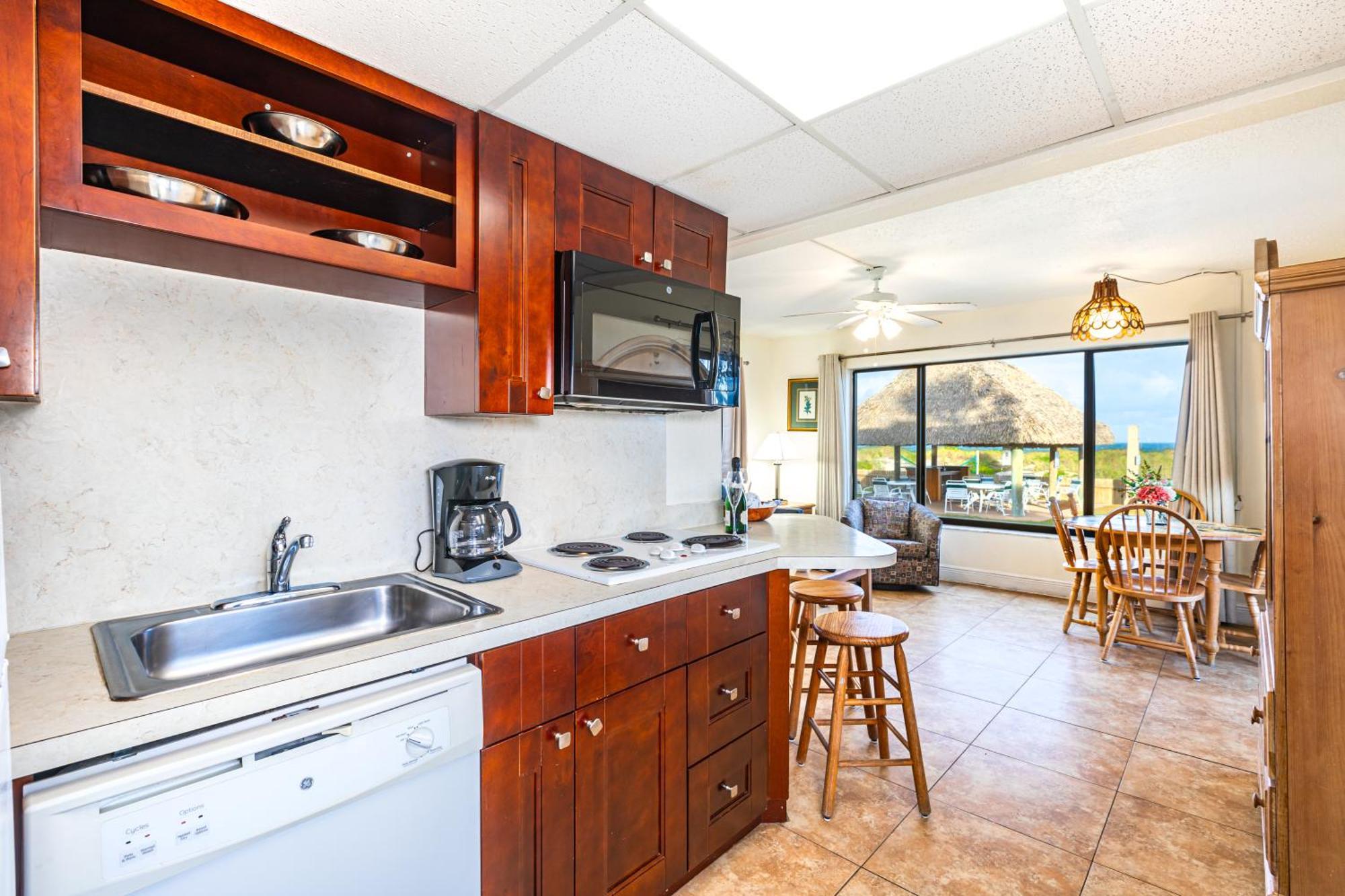 Emerald Seas Deerfield Club Apartment